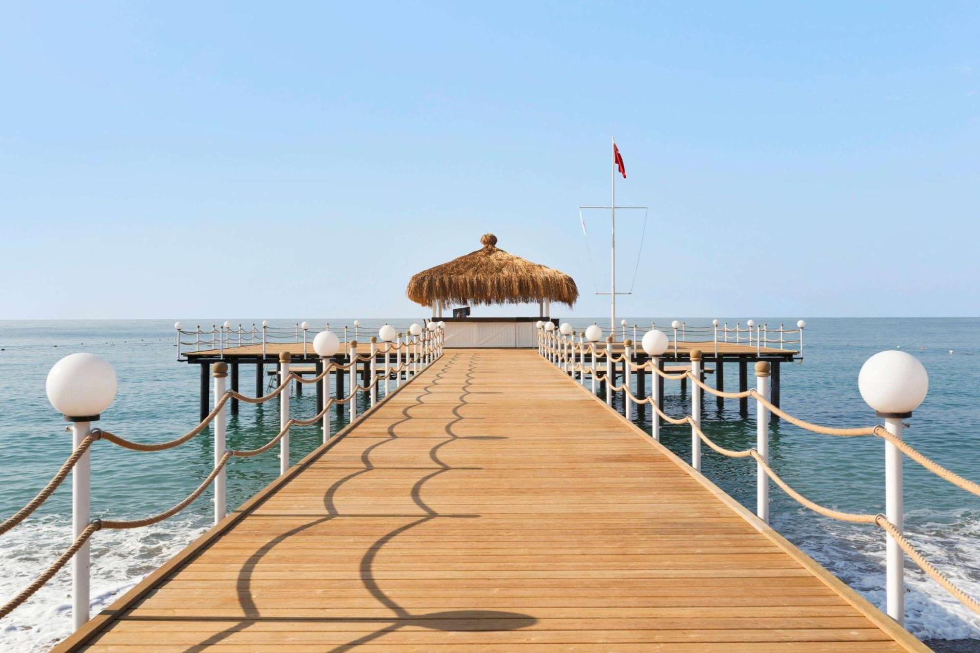 Ramada Resort By Wyndham Lara Antalya Kültér fotó